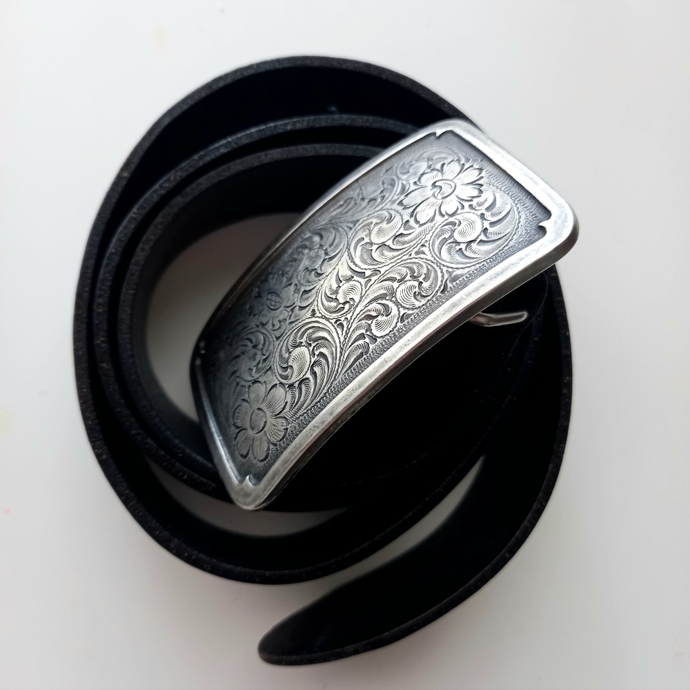 Fossil leather belt
